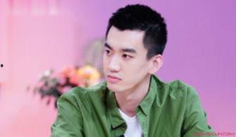 吕凉个人资料老婆,揭秘他与爱妻的甜蜜时光