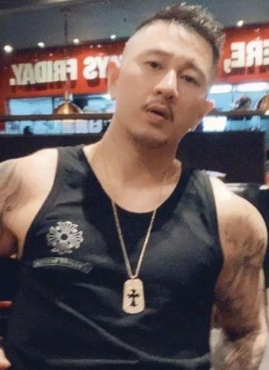 yy叶无道家庭背景,出身豪门，谱写传奇人生  第2张