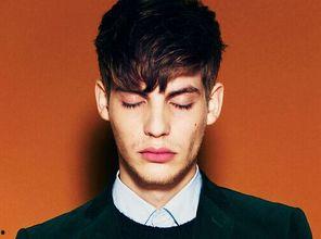 男明星 八字,探寻男明星命运轨迹的神秘面纱