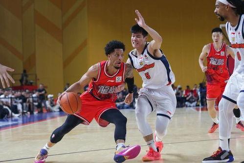 cba图片,CBA联赛精彩瞬间回顾  第1张